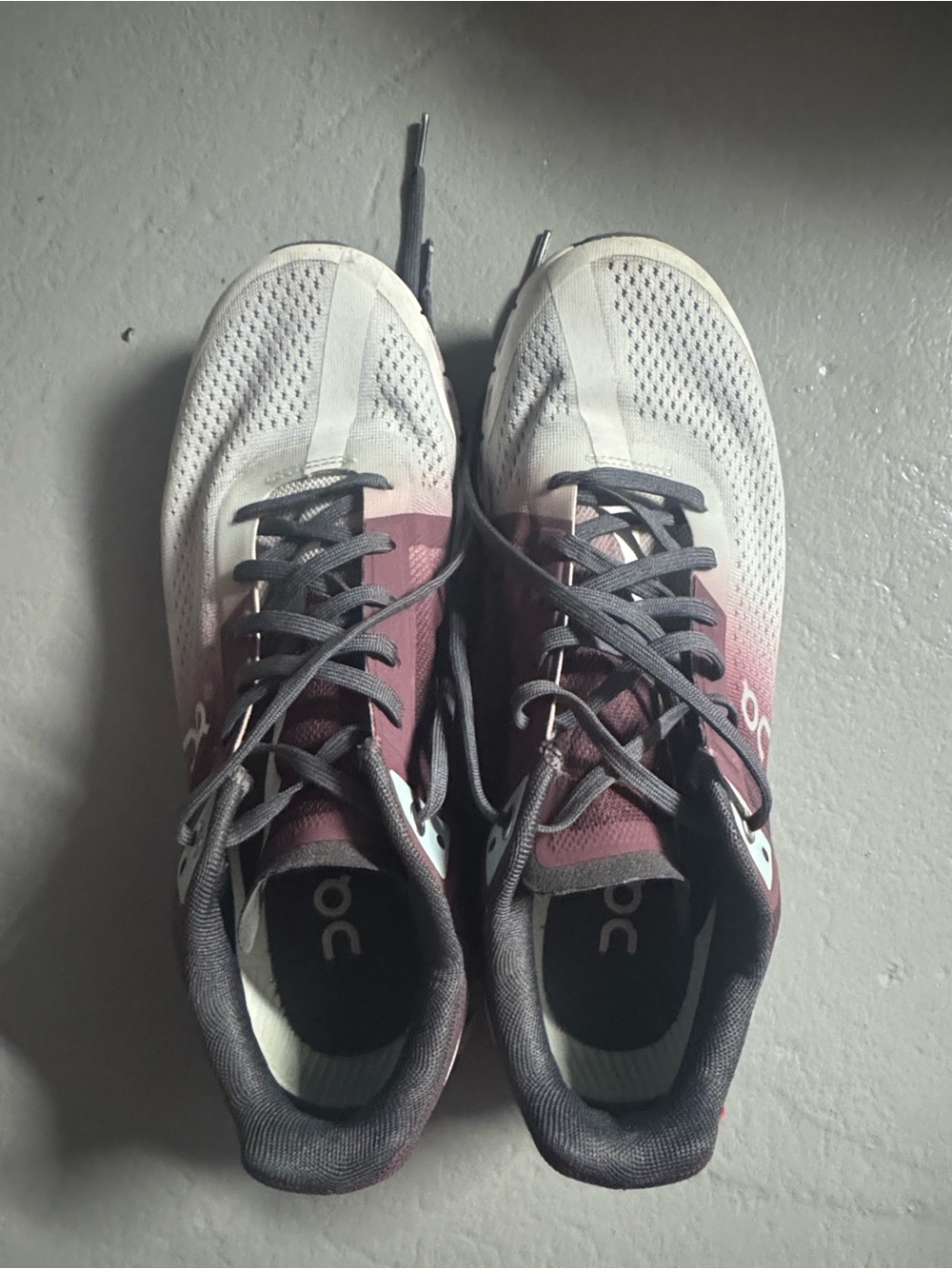 On Running Cloudswift Women's Running Shoes in Maroon and White - Picture 5 of 5